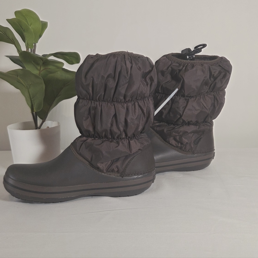 Brand NEW CROCS  Dark Brown Snow Boots